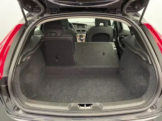 VOLVO V40 II - voiture d'occasion - Photo 15