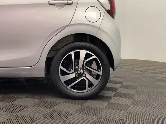 PEUGEOT 108 - voiture d'occasion - Photo 23