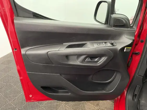 PEUGEOT PARTNER III - voiture d'occasion - Photo 18