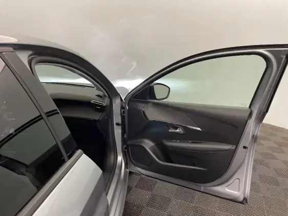 PEUGEOT 208 II - voiture d'occasion - Photo 20