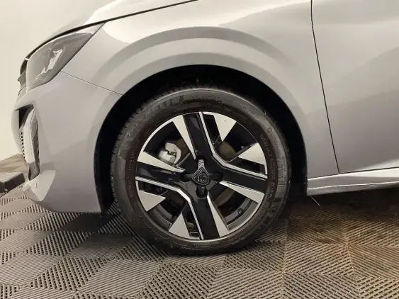 PEUGEOT 208 II - voiture d'occasion - Photo 23