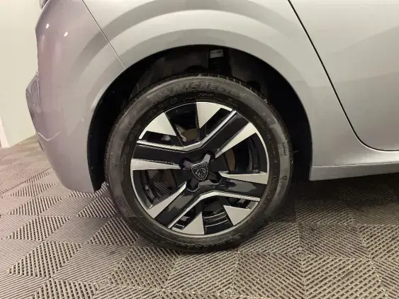 PEUGEOT 208 II - voiture d'occasion - Photo 25