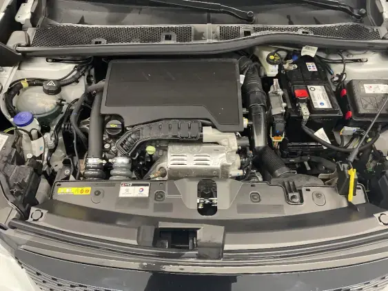 PEUGEOT 2008 II - voiture d'occasion - Photo 21