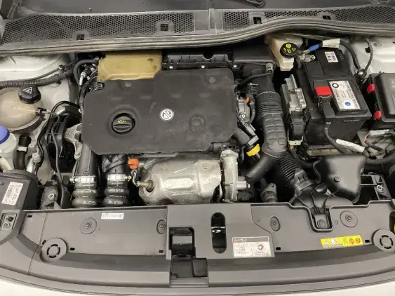 PEUGEOT 208 BUSINESS R II - voiture d'occasion - Photo 21