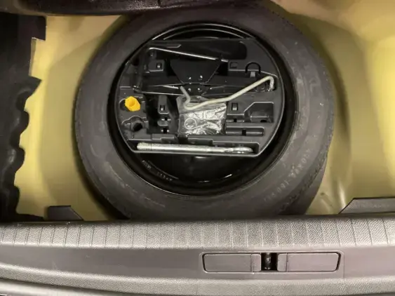 PEUGEOT 208 BUSINESS R II - voiture d'occasion - Photo 17