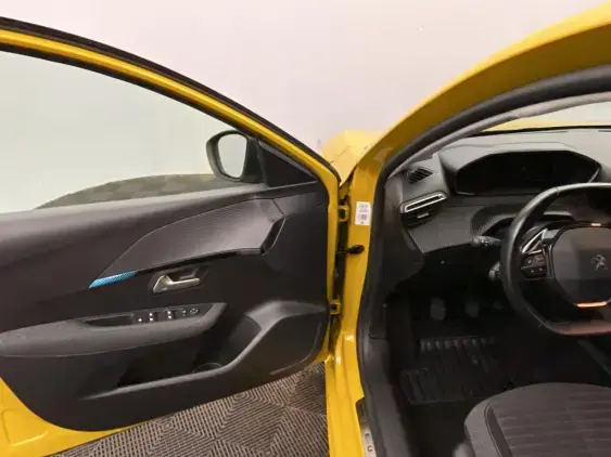 PEUGEOT 208 BUSINESS R II - voiture d'occasion - Photo 19