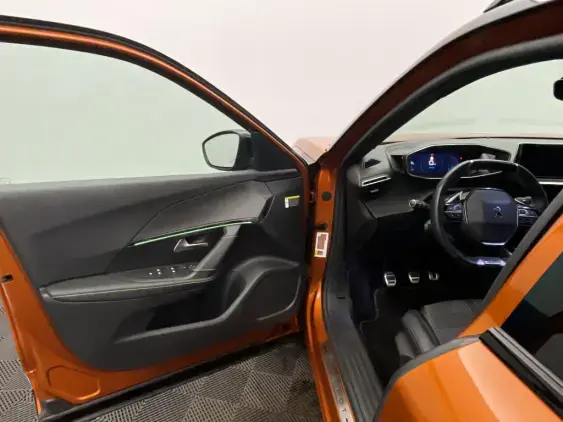 PEUGEOT 2008 II - voiture d'occasion - Photo 19