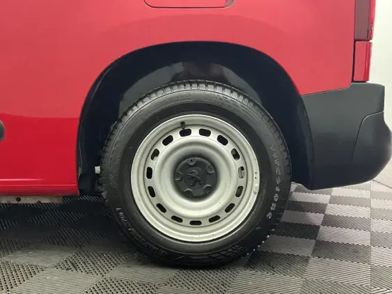 PEUGEOT PARTNER III - voiture d'occasion - Photo 22