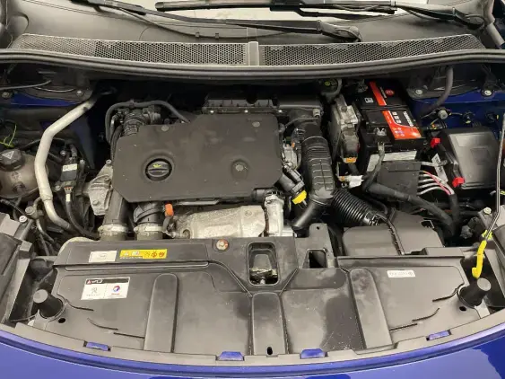 PEUGEOT 3008 II - voiture d'occasion - Photo 21