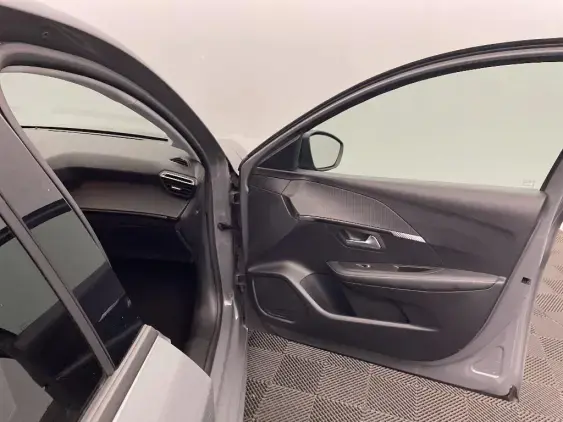 PEUGEOT 208 II - voiture d'occasion - Photo 16