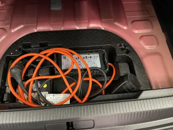 PEUGEOT 2008 ELECTRIQUE II - voiture d'occasion - Photo 17