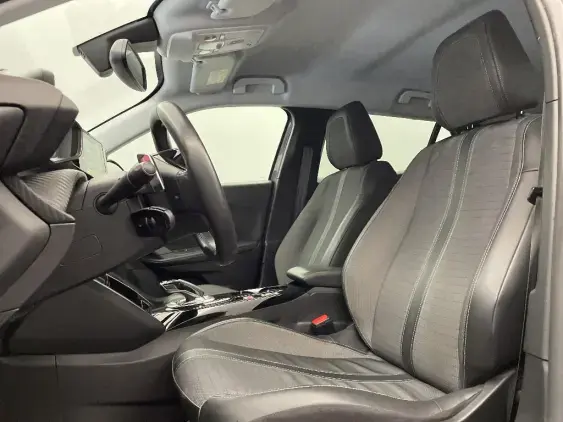 PEUGEOT 2008 II - voiture d'occasion - Photo 17