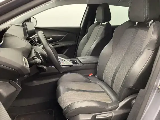 PEUGEOT 3008 II - voiture d'occasion - Photo 17