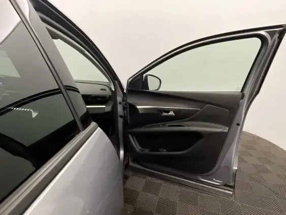 PEUGEOT 3008 II - voiture d'occasion - Photo 19