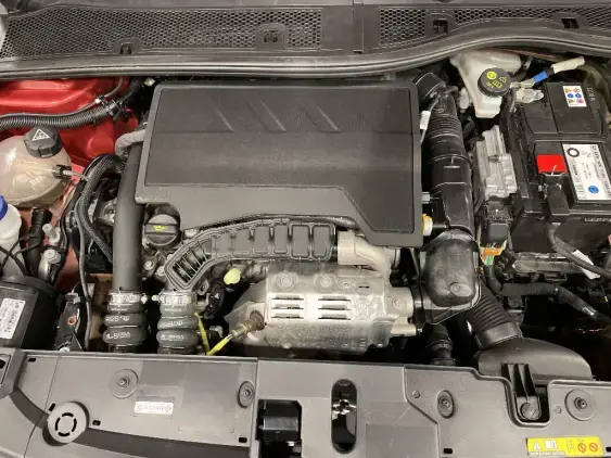 PEUGEOT 208 BUSINESS R II - voiture d'occasion - Photo 21