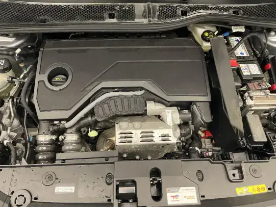 PEUGEOT 208 II - voiture d'occasion - Photo 21