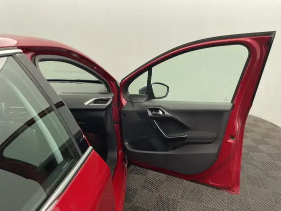 PEUGEOT 208 - voiture d'occasion - Photo 20