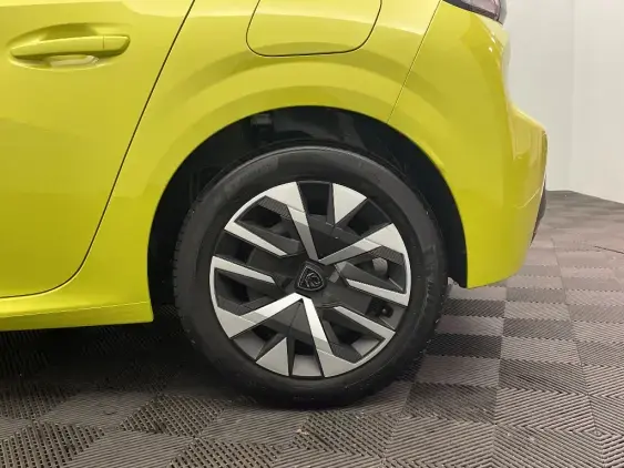 PEUGEOT 208 II - voiture d'occasion - Photo 23