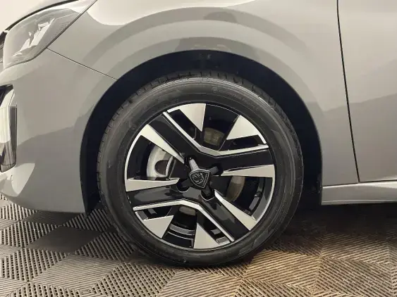 PEUGEOT 208 II - voiture d'occasion - Photo 22