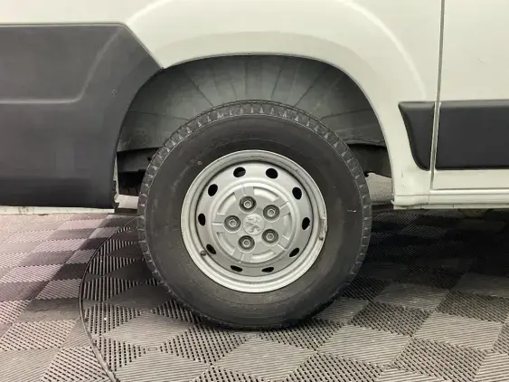 PEUGEOT BOXER FG II - voiture d'occasion - Photo 24