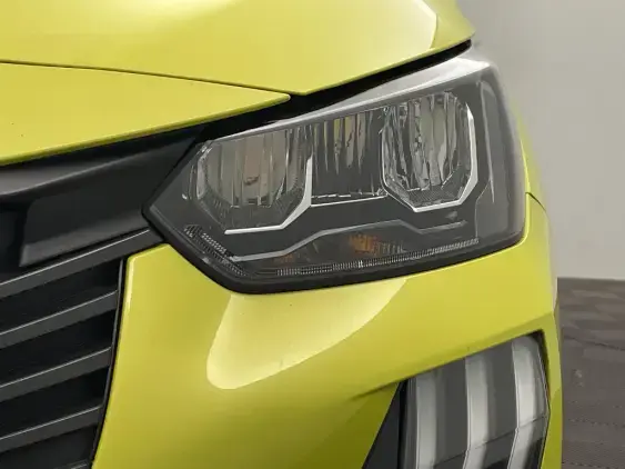 PEUGEOT 208 II - voiture d'occasion - Photo 21