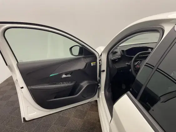 PEUGEOT 208 BUSINESS R II - voiture d'occasion - Photo 19