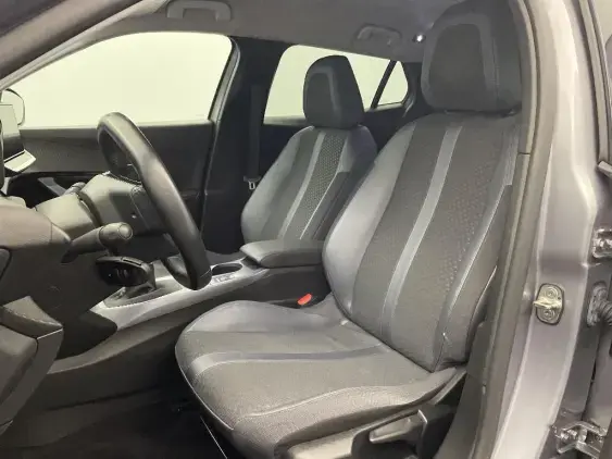 PEUGEOT 2008 II - voiture d'occasion - Photo 18