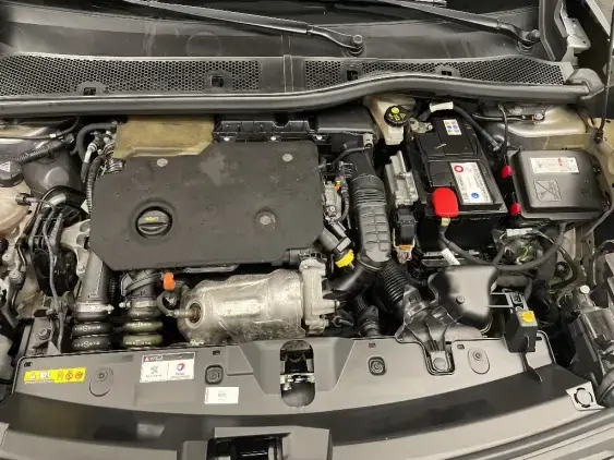 PEUGEOT 2008 II - voiture d'occasion - Photo 21