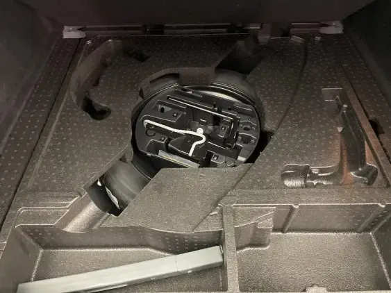 PEUGEOT 308 SW III - voiture d'occasion - Photo 17