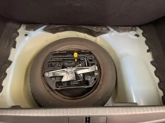 PEUGEOT 208 BUSINESS R II - voiture d'occasion - Photo 17