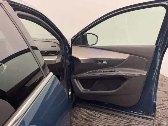 PEUGEOT 3008 II - voiture d'occasion - Photo 19