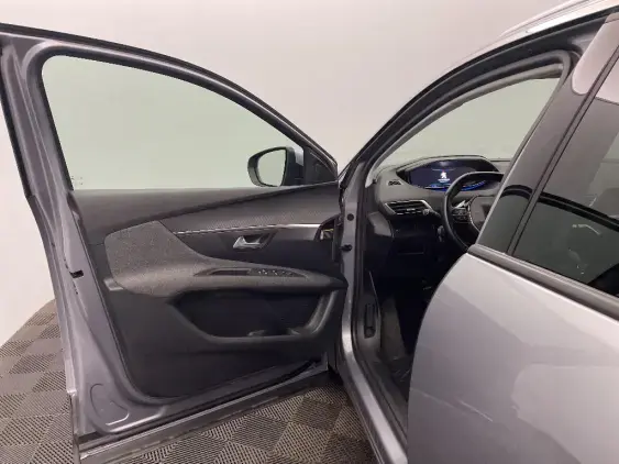 PEUGEOT 3008 II - voiture d'occasion - Photo 19