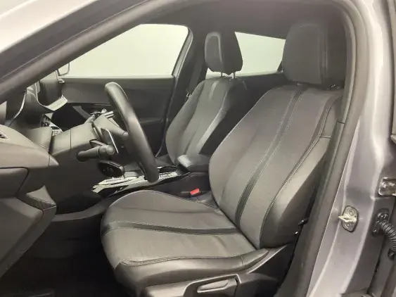 PEUGEOT 2008 II - voiture d'occasion - Photo 18