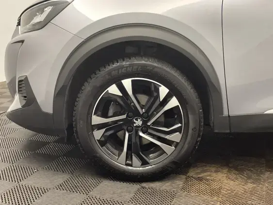 PEUGEOT 2008 II - voiture d'occasion - Photo 23