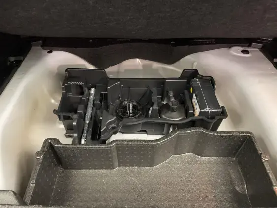 PEUGEOT 2008 II - voiture d'occasion - Photo 17