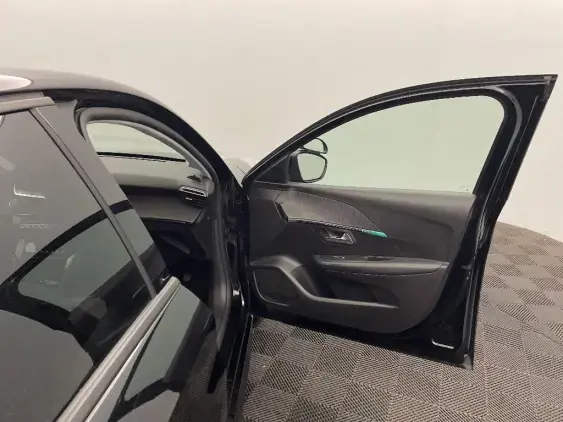 PEUGEOT 208 BUSINESS R II - voiture d'occasion - Photo 20