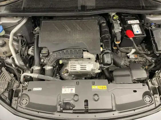 PEUGEOT 308 III - voiture d'occasion - Photo 21