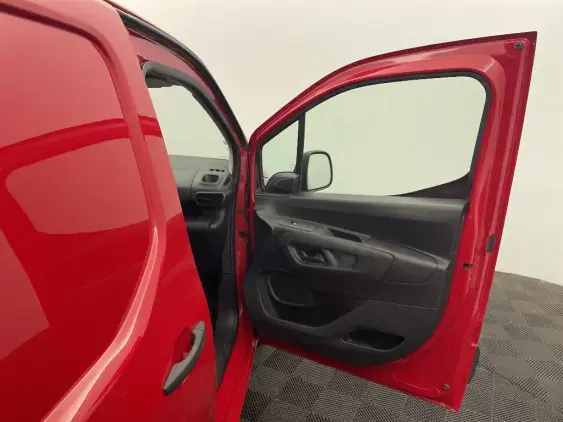 PEUGEOT PARTNER III - voiture d'occasion - Photo 19