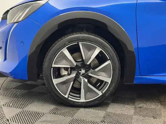 PEUGEOT 208 ELECTRIQUE II - voiture d'occasion - Photo 23