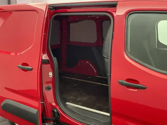 PEUGEOT PARTNER III - voiture d'occasion - Photo 15