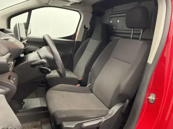 PEUGEOT PARTNER III - voiture d'occasion - Photo 17