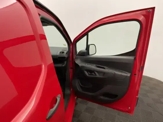 PEUGEOT PARTNER III - voiture d'occasion - Photo 20