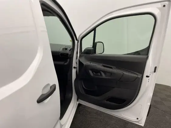 PEUGEOT PARTNER III - voiture d'occasion - Photo 20