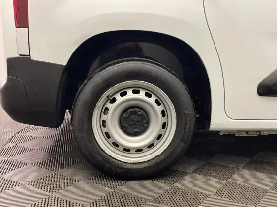 PEUGEOT PARTNER III - voiture d'occasion - Photo 24