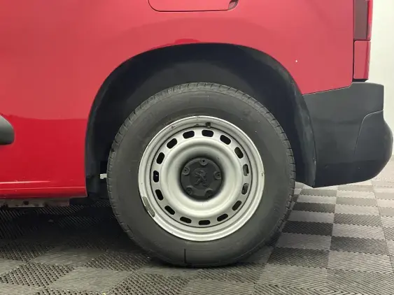 PEUGEOT PARTNER III - voiture d'occasion - Photo 24