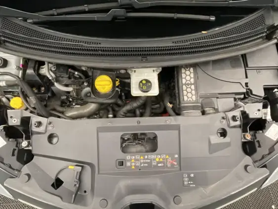 RENAULT SCENIC IV - voiture d'occasion - Photo 20