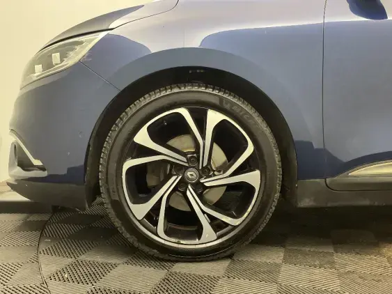 RENAULT SCENIC IV - voiture d'occasion - Photo 22