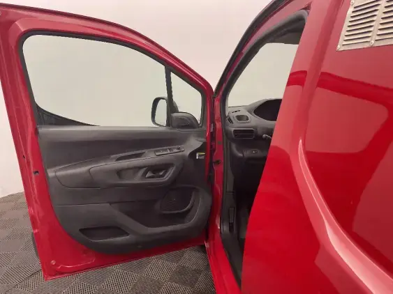 PEUGEOT PARTNER III - voiture d'occasion - Photo 19