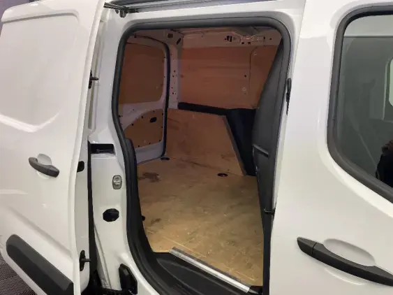 PEUGEOT PARTNER III - voiture d'occasion - Photo 15