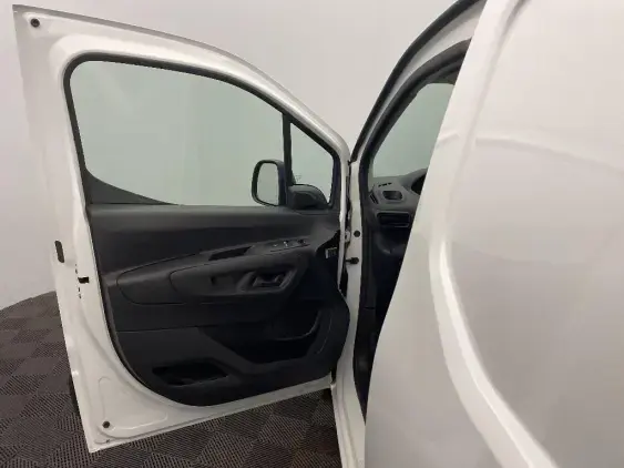 PEUGEOT PARTNER III - voiture d'occasion - Photo 18